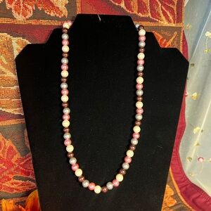 Vintage Multi-colored Pearl Necklace.